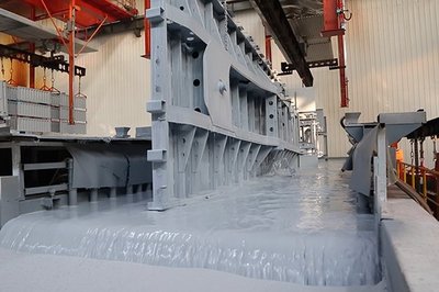 电泳漆+喷粉,保证挂车漆面用七年都不开裂