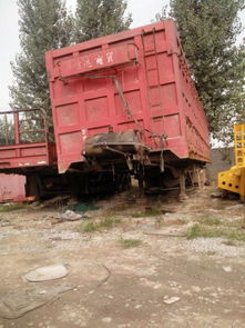 2013年二手半挂车 免费喷漆与价格1.8万元的背景与分析